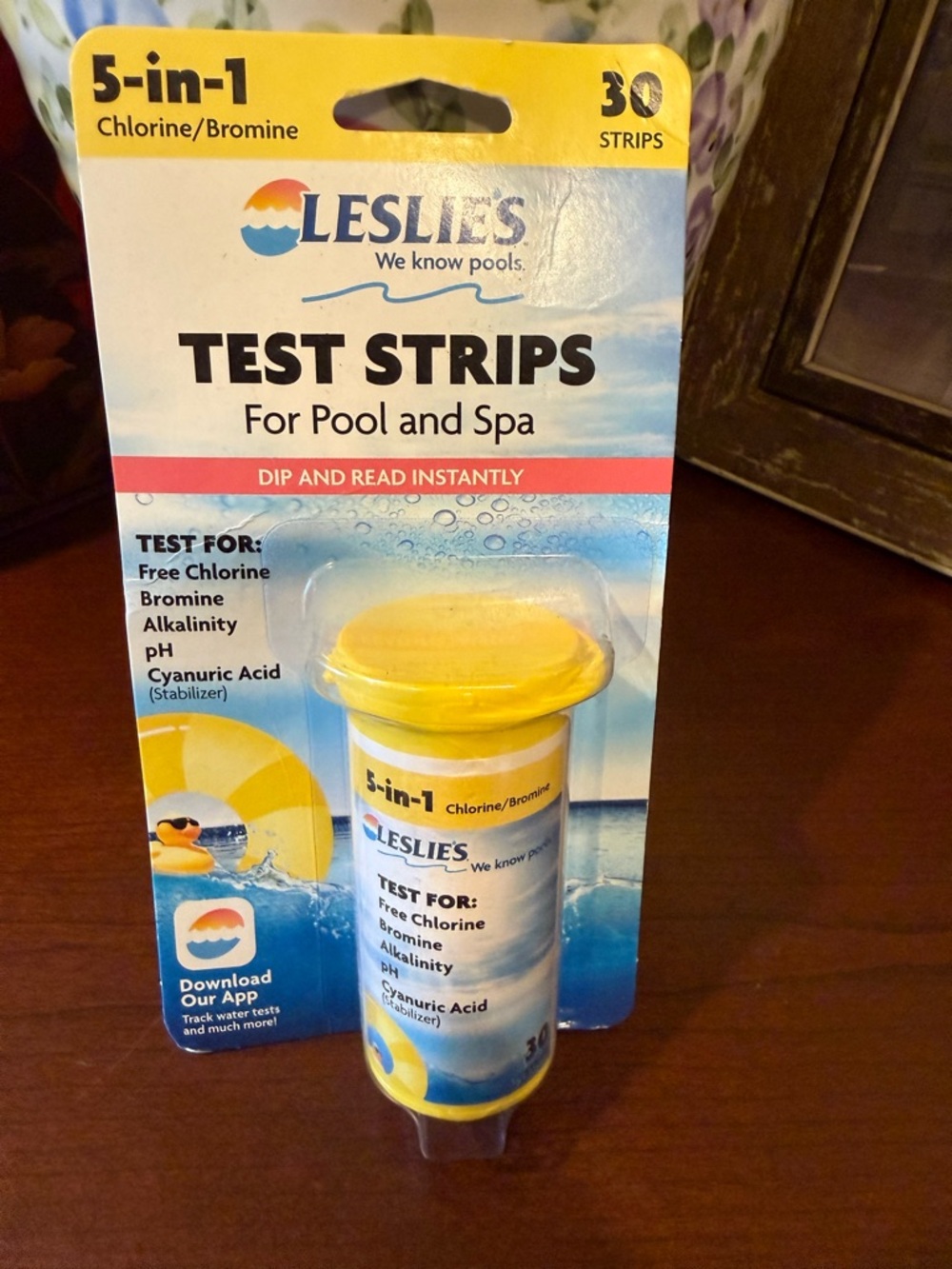 Leslie's 5-in-1 Pool & Spa Test Strips - Yellow/Blue